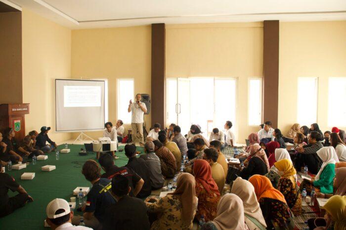 Proses Pelatihan Aktivis Desa Sekolah Keragaman II.